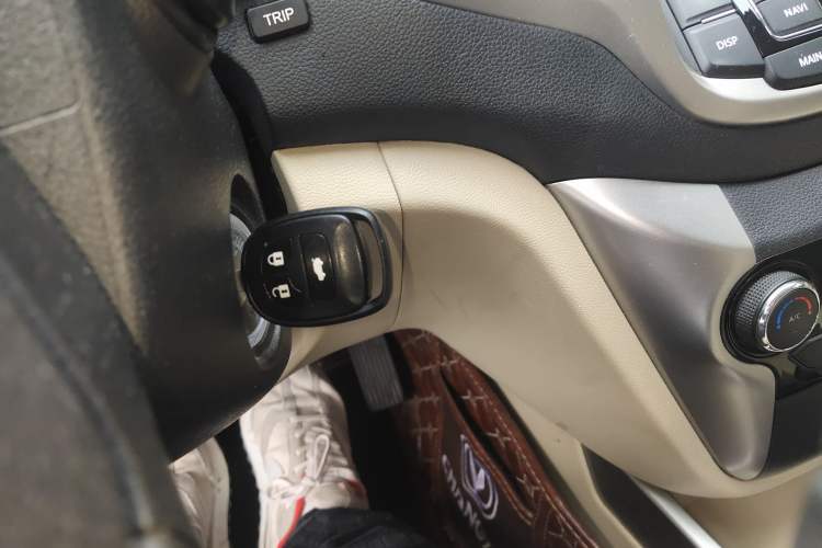 Used CHANGAN Eado 2015 1.6L Manual Luxury Model China V Standard Interior 1