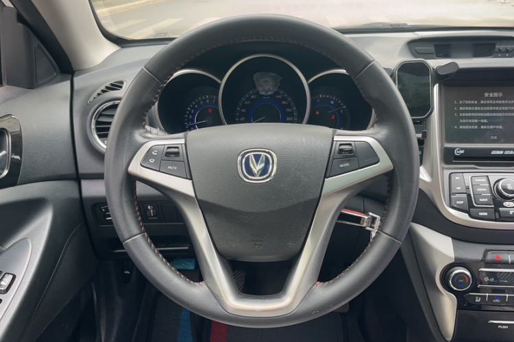 Used CHANGAN Eado 2015 1.6L Manual Junku Model China V Standard Interior 4
