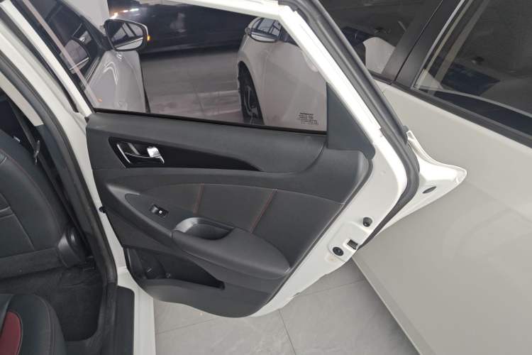 Used CHANGAN Eado 2015 1.6L Automatic Junku Model China IV Standard Interior 6