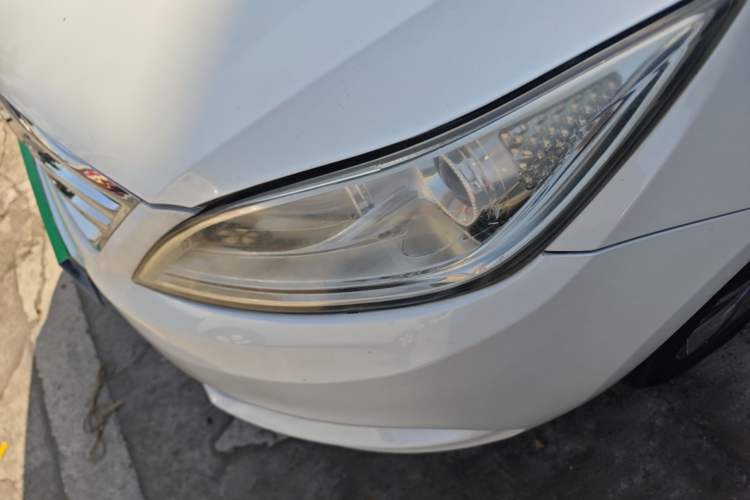 Used CHANGAN Eado 2015 1.6L Automatic Luxury Model Left Front Headlight
