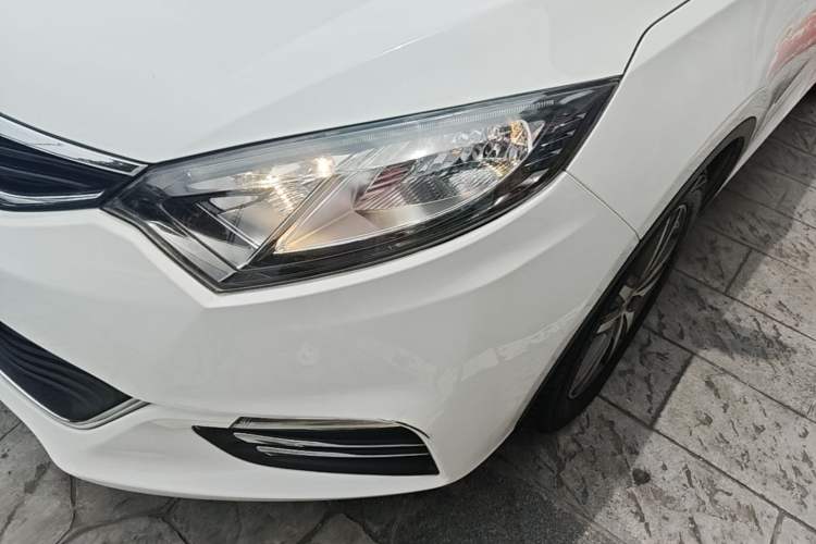 Used CHANGAN Eado 2015 1.6L Manual Junku Model China V Standard Left Front Headlight