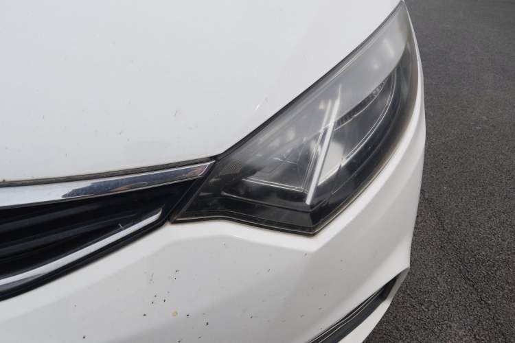 Used CHANGAN Eado 2015 1.6L Manual Junku Model China IV Standard Left Front Headlight