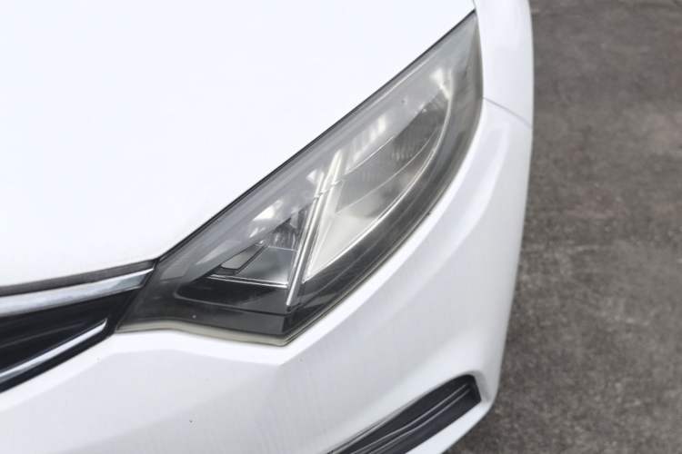 Used CHANGAN Eado 2015 1.6L Automatic Junku Model China V Standard Left Front Headlight