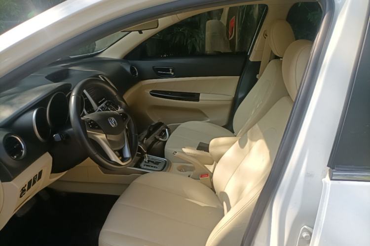 Used CHANGAN Eado 2015 1.6L Automatic Luxury Model Left Front Seat