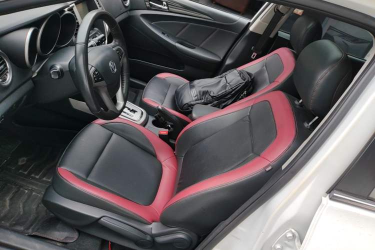 Used CHANGAN Eado 2015 1.6L Automatic Junku Model China IV Standard Left Front Seat
