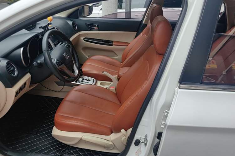 Used CHANGAN Eado 2015 1.6L Automatic Luxury Model Left Front Seat