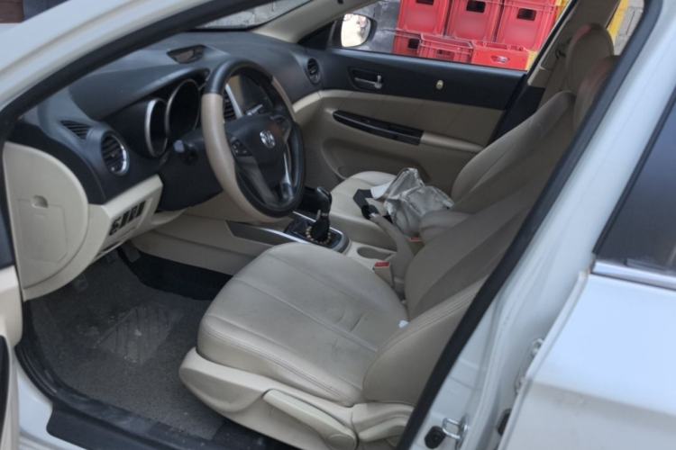 Used CHANGAN Eado 2015 1.6L Manual Luxury Model China IV Standard Left Front Seat