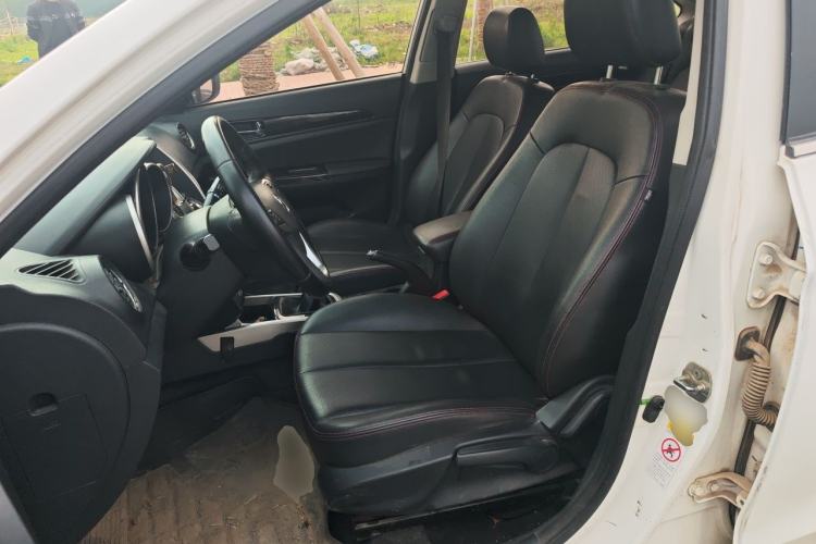 Used CHANGAN Eado 2015 1.6L Manual Flagship Model Left Front Seat