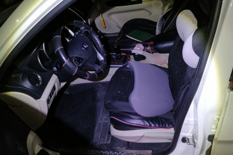 Used CHANGAN Eado 2015 1.6L Manual Flagship Model Left Front Seat
