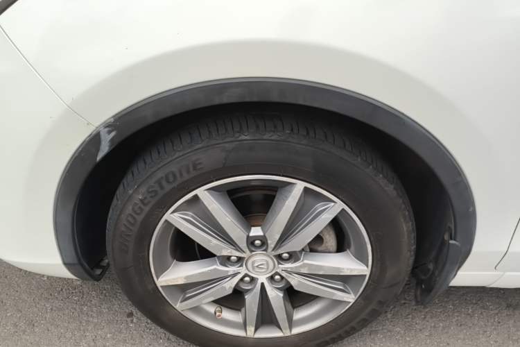 Used CHANGAN Eado 2015 1.6L Manual Junku Model China V Standard Left Front Wheel Hub