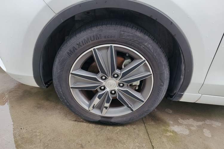 Used CHANGAN Eado 2015 1.6L Manual Junku Model China IV Standard Left Front Wheel Hub