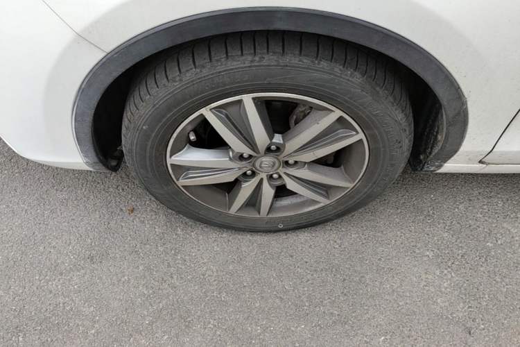 Used CHANGAN Eado 2015 1.6L Manual Junku Model China V Standard Left Front Wheel Hub