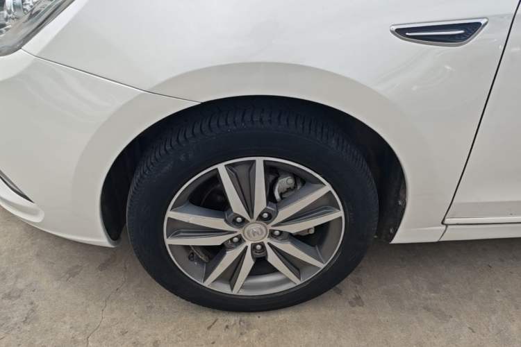Used CHANGAN Eado 2015 1.6L Manual Luxury Model China V Standard Left Front Wheel Hub