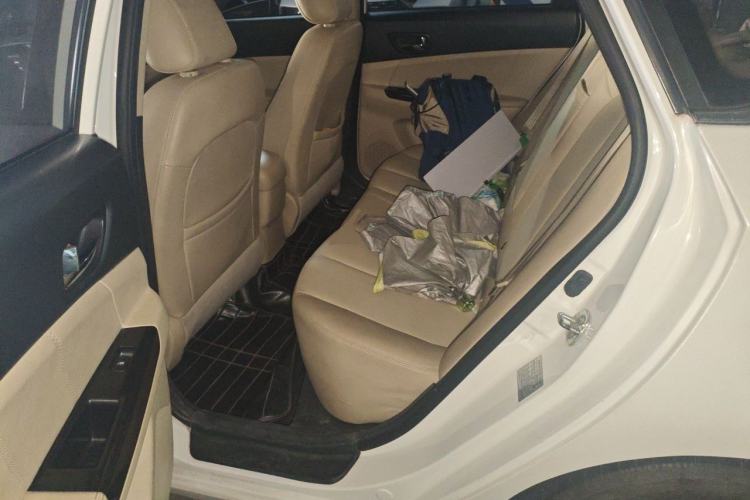 Used CHANGAN Eado 2015 1.6L Manual Luxury Model China IV Standard Left Rear Seat