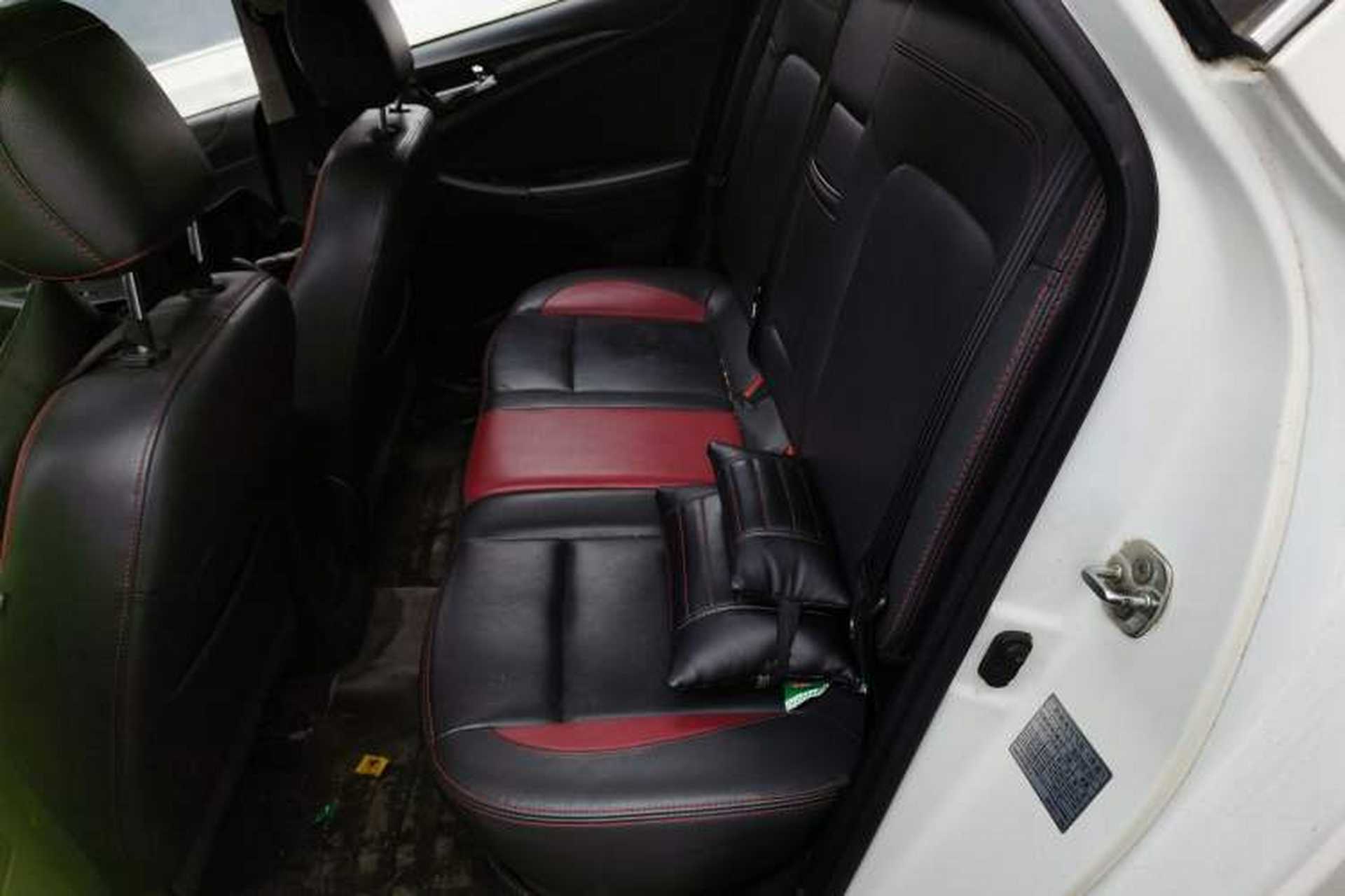 Used CHANGAN Eado 2015 1.6L Automatic Junku Model China IV Standard Left Rear Seat