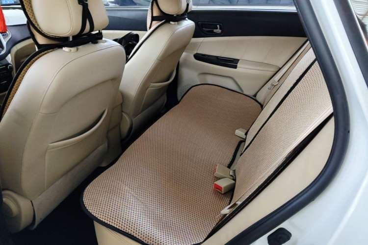 Used CHANGAN Eado 2015 1.6L Manual Luxury Model China V Standard Left Rear Seat