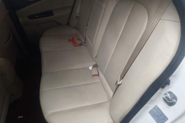 Used CHANGAN Eado 2015 1.6L Manual Luxury Model China V Standard Left Rear Seat