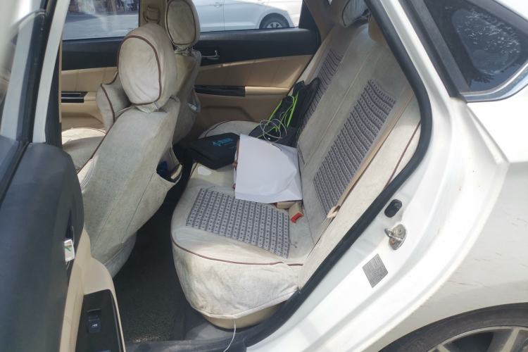 Used CHANGAN Eado 2015 1.6L Manual Luxury Model China IV Standard Left Rear Seat