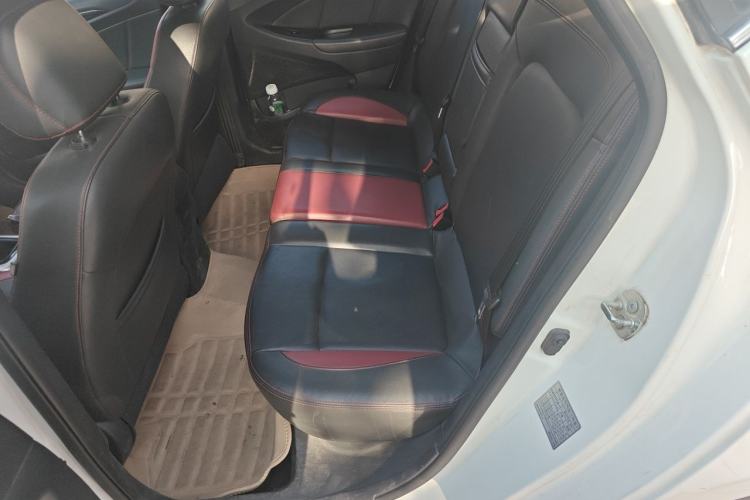Used CHANGAN Eado 2015 1.6L Manual ZhiKu Model China V Standard Left Rear Seat