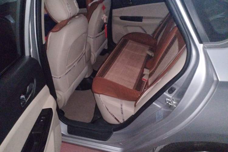 Used CHANGAN Eado 2015 1.6L Automatic Flagship Model Left Rear Seat