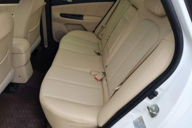 Used CHANGAN Eado 2015 1.6L Manual Luxury Model China V Standard Left Rear Seat