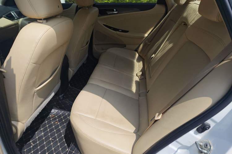 Used CHANGAN Eado 2015 1.6L Manual Luxury Model China V Standard Left Rear Seat