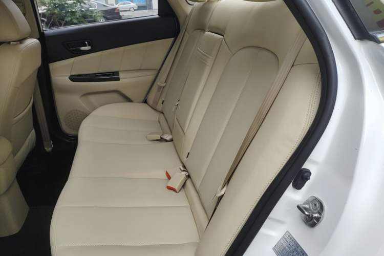 Used CHANGAN Eado 2015 1.6L Automatic Luxury Model Left Rear Seat