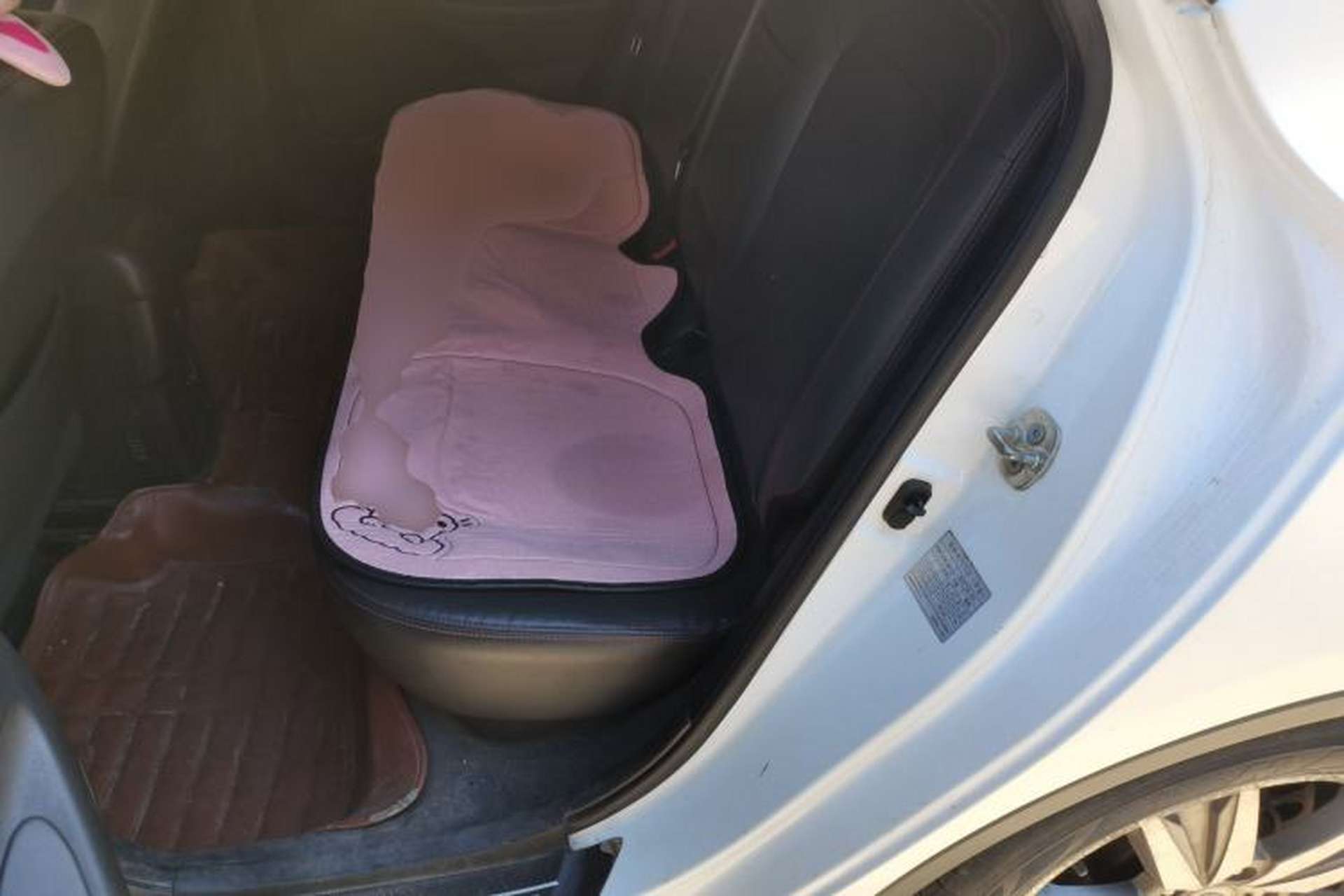 Used CHANGAN Eado 2015 1.6L Manual Junku Model China IV Standard Left Rear Seat