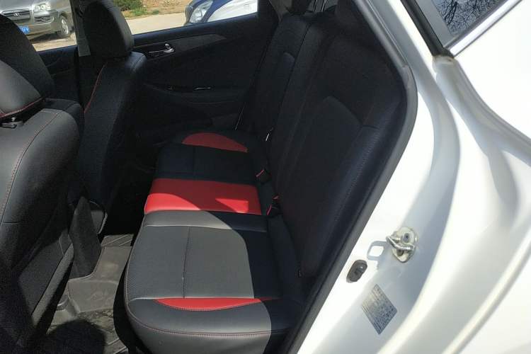 Used CHANGAN Eado 2015 1.6L Manual Junku Model China V Standard Left Rear Seat