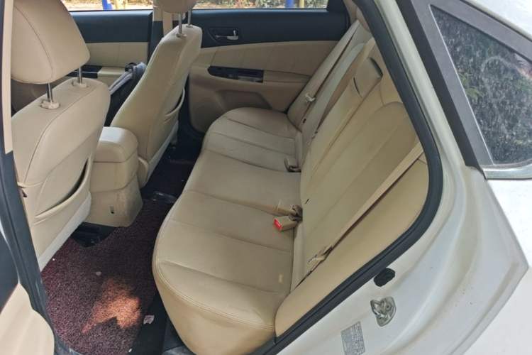 Used CHANGAN Eado 2015 1.6L Manual Luxury Model China V Standard Left Rear Seat