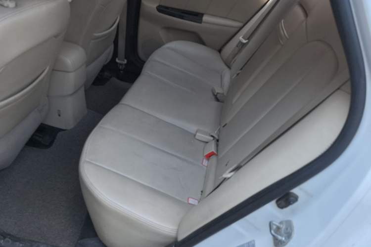 Used CHANGAN Eado 2015 1.6L Manual Luxury Model China IV Standard Left Rear Seat