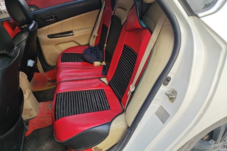 Used CHANGAN Eado 2015 1.6L Manual Luxury Model China IV Standard Left Rear Seat