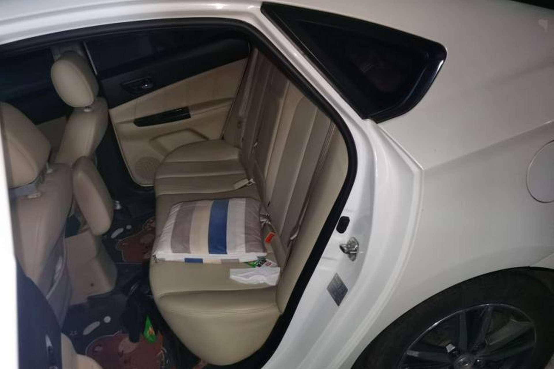 Used CHANGAN Eado 2015 1.6L Automatic Luxury Model Left Rear Seat