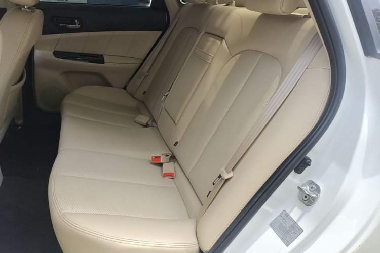 Used CHANGAN Eado 2015 1.6L Manual Luxury Model China V Standard Left Rear Seat