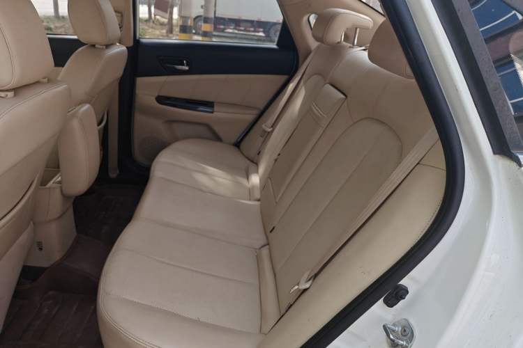 Used CHANGAN Eado 2015 1.6L Manual Luxury Model China IV Standard Left Rear Seat