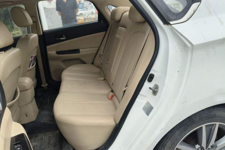 Used CHANGAN Eado 2015 1.6L Manual Luxury Model China IV Standard Left Rear Seat
