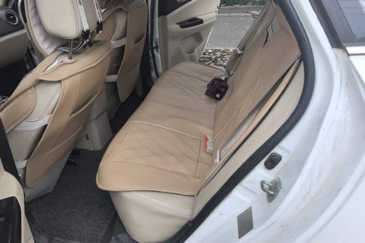 Used CHANGAN Eado 2015 1.6L Automatic Luxury Model Left Rear Seat