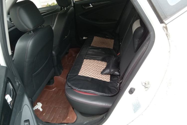 Used CHANGAN Eado 2015 1.6L Manual ZhiKu Model China IV Standard Left Rear Seat