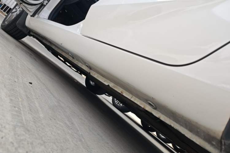 Used CHANGAN Eado 2015 1.6L Manual Junku Model China V Standard Left Side Sill