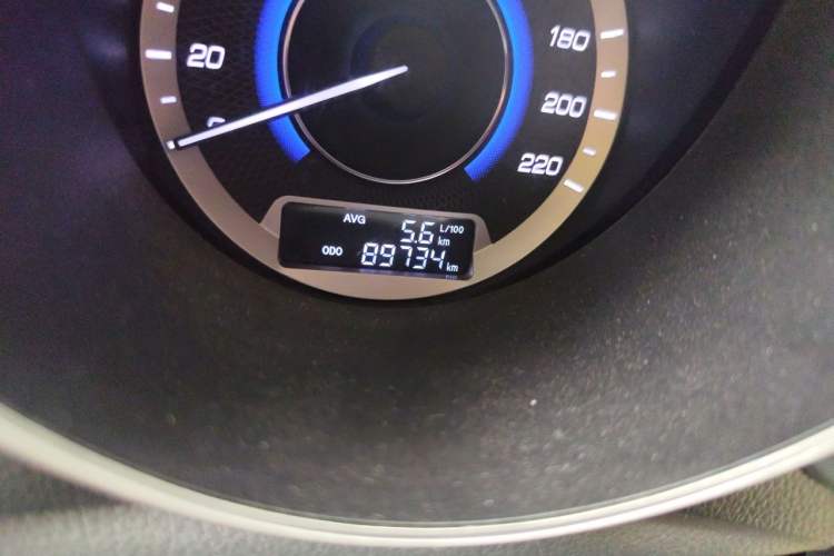 Used CHANGAN Eado 2015 1.6L Manual Luxury Model China V Standard Odometer Close Up