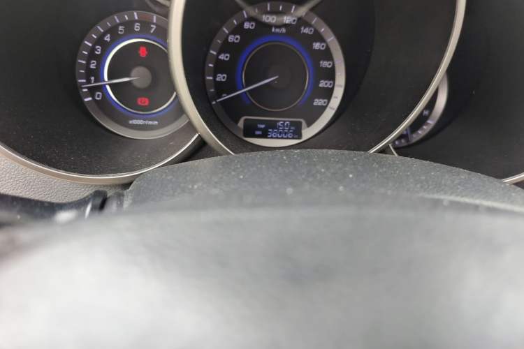 Used CHANGAN Eado 2015 1.6L Manual Flagship Model Odometer Close Up