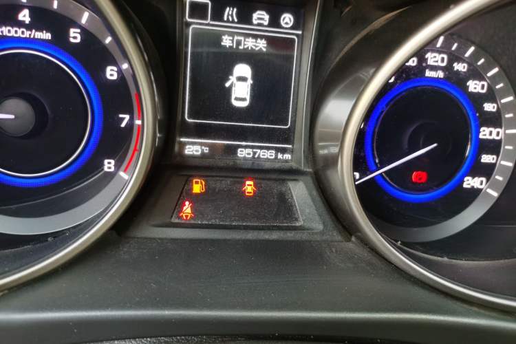 Used CHANGAN Eado 2015 1.6L Manual Junku Model China IV Standard Odometer Close Up