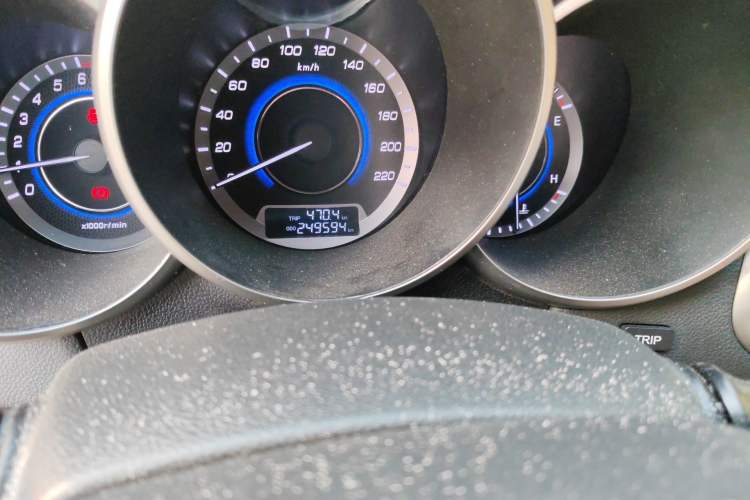 Used CHANGAN Eado 2015 1.6L Manual Luxury Model China IV Standard Odometer Close Up