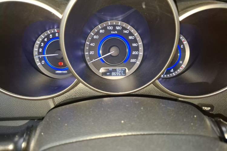 Used CHANGAN Eado 2015 1.6L Manual Junku Model China IV Standard Odometer Close Up