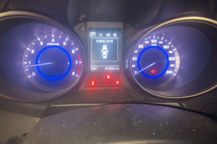 Used CHANGAN Eado 2015 1.6L Automatic Junku Model China IV Standard Odometer Close Up