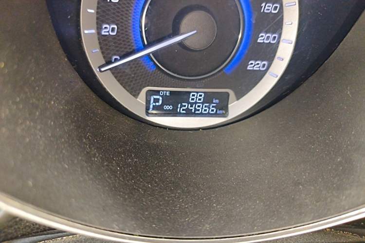 Used CHANGAN Eado 2015 1.6L Automatic Luxury Model Odometer Close Up