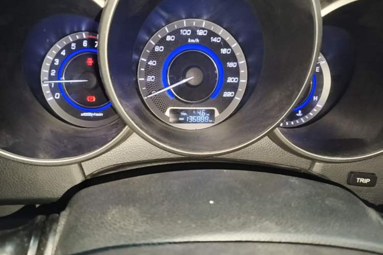 Used CHANGAN Eado 2015 1.6L Manual ZhiKu Model China IV Standard Odometer Close Up