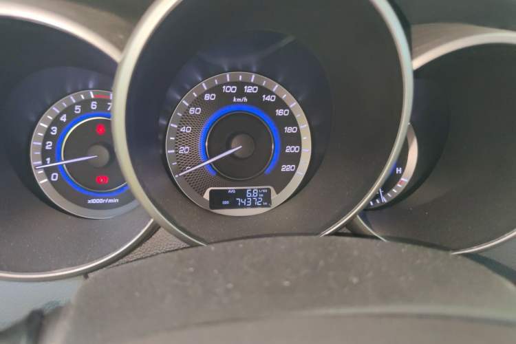 Used CHANGAN Eado 2015 1.6L Manual Junku Model China V Standard Odometer Close Up
