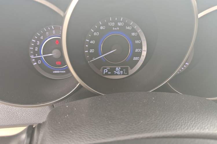 Used CHANGAN Eado 2015 1.6L Automatic Luxury Model Odometer Close Up