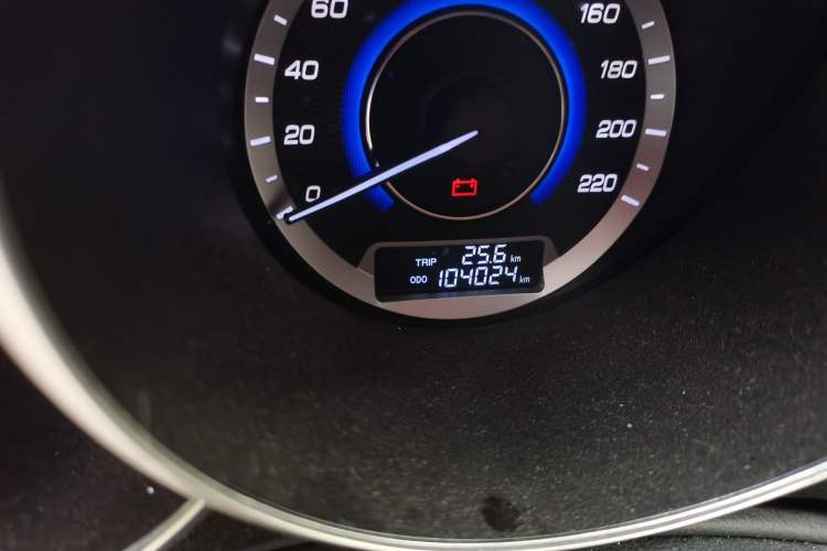 Used CHANGAN Eado 2015 1.6L Manual Luxury Model China IV Standard Odometer Close Up